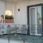 Viroga Aparthotel 4*