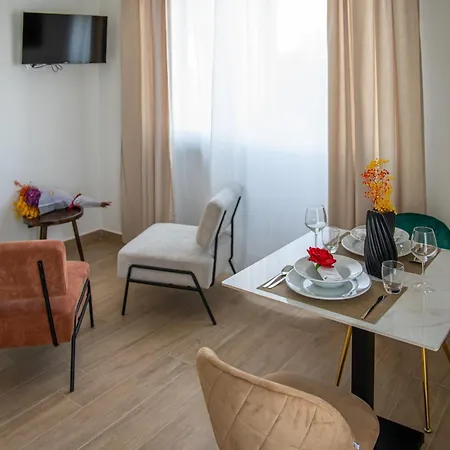 Viroga Apartmanhotel Castel Volturno