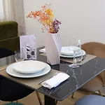 Lägenhetshotell Viroga 4*