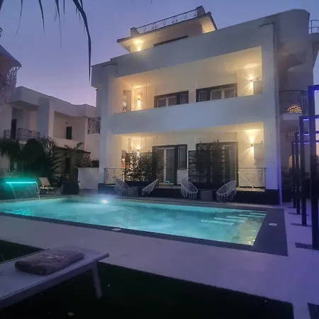Aparthotel Viroga