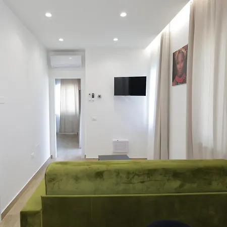 Viroga Aparthotel 4*
